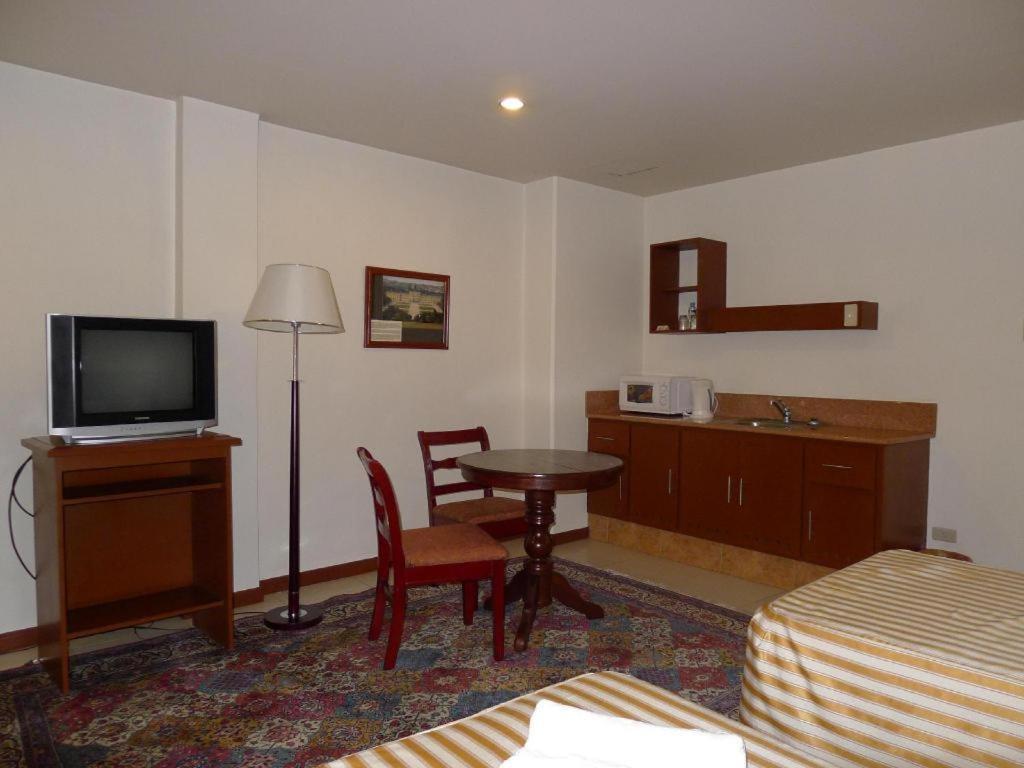 Hotel Cosmopolitan Baguio City Luaran gambar