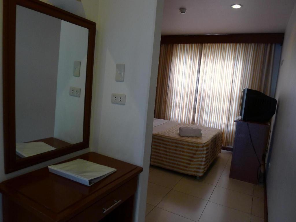 Hotel Cosmopolitan Baguio City Luaran gambar